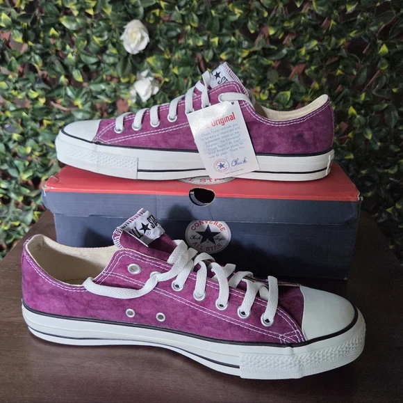 Converse Tie Dye Purple Low Top US Men's Size 11.5 Women's 13.5 EU 46 New in Box - Picture 2 of 12